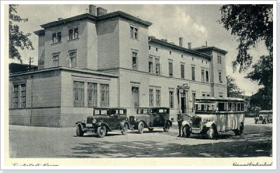 Das Eingangsgeb&auml;ude des Hauptbahnhofes um 1920! / The former foyer from main train station in Nauen at the years 1925.
