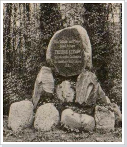 Das ursprüngliche Denkmal für Theodor Kerkow, dem Stifter des Stadtparks. Das ursprüngliche Denkmal für Theodor Kerkow, dem Stifter des Stadtparks.