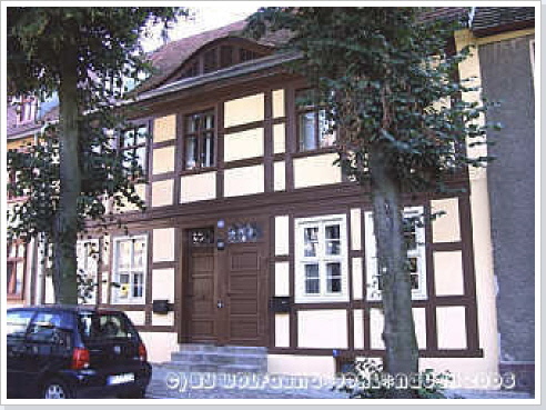 Das sanierte Haus im Jahr 2006.