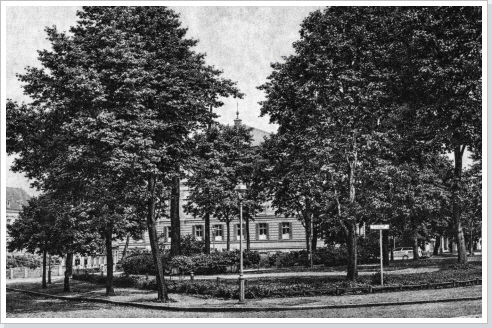 Das ehemalige Realgymnasium im Jahr 1933.