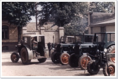 Gegen&uuml;ber vom Amtsgericht gab es nach dem 2. Weltkrieg die MTS-Spezialwerkstadt Nauen. Daraus wurde sp&auml;ter das LIW (Landtechn. Instandsetzungswerk) und dann das LIA (Landtechn. Industrieanlagen).