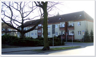 Der heutige Karl-Thon-Platz im Jahre 2007. /  The today's place Karl Thon 2007.