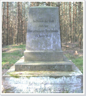 Das Denkmal f&uuml;r den verungl&uuml;ckten B&uuml;rgermeister. / Monument for the mayor.