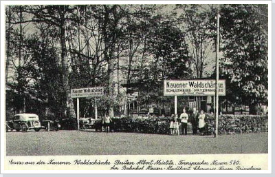 Das Gasthaus "Nauener Waldsch&auml;nke" am Bahnhof an der Brieselanger Stra&szlig;e.