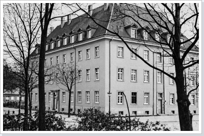Das ehemalige Nauener Finanz- und ZOLL-Amt.